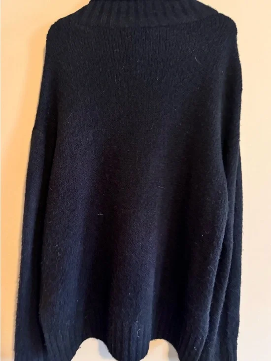 Vici Black Textured Knit Cowl Neck Sweater - Picture 2 of 3